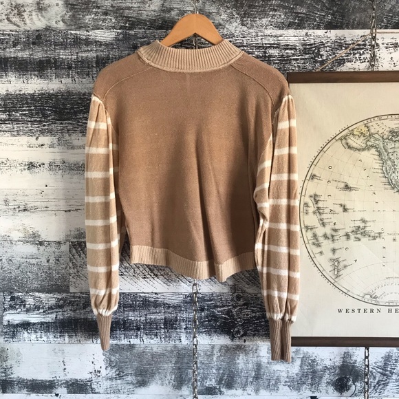 Free People Women’s Sweater - Picture 3 of 4